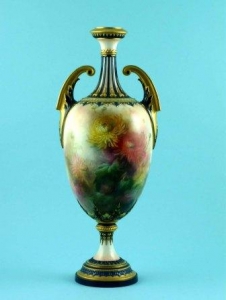 Hadley vase, 1900 - courtesy Worcester Porcelain Museum